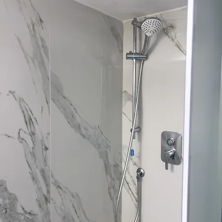 Casa Nina Seconda - * سانريمو