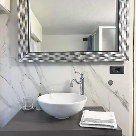 Casa Nina Seconda - * Санремо